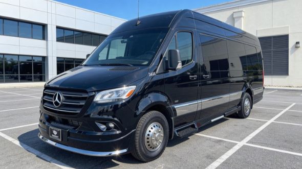10 passenger sprinter van hialeah