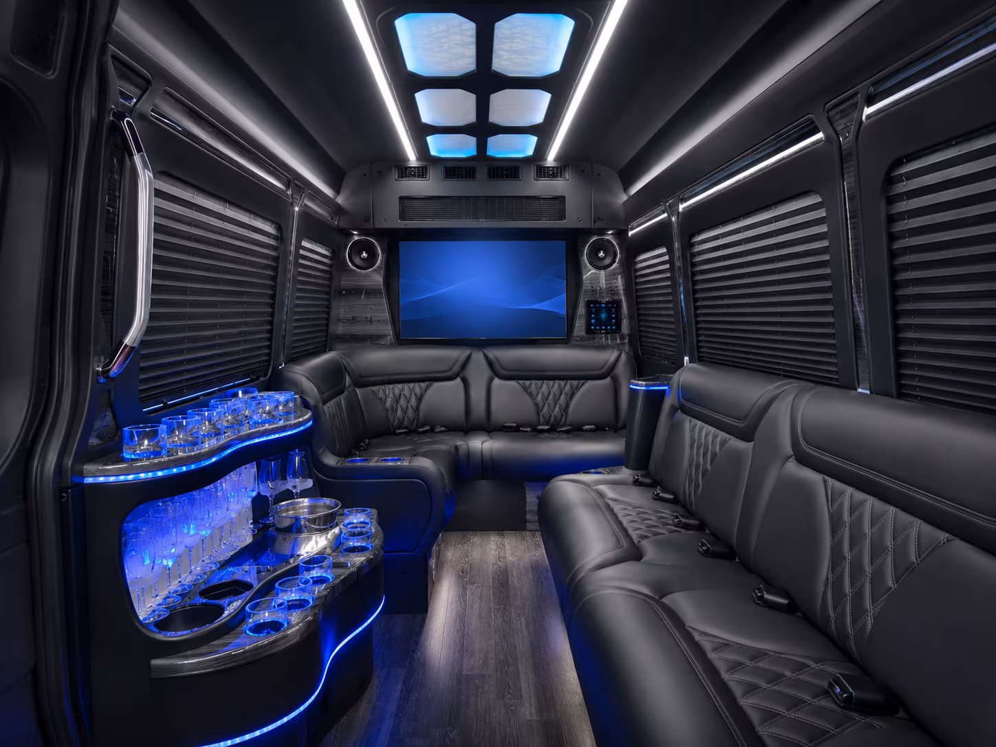 find the perfect transportation for your next airport transfer 3